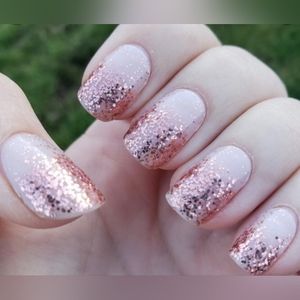 Color Street - Coming Up Rose Gold